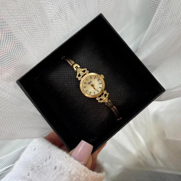 Sku 0438 gold mini watch cream pearl zircon stone +in a gift box stainless steel - Picture 2 of 5